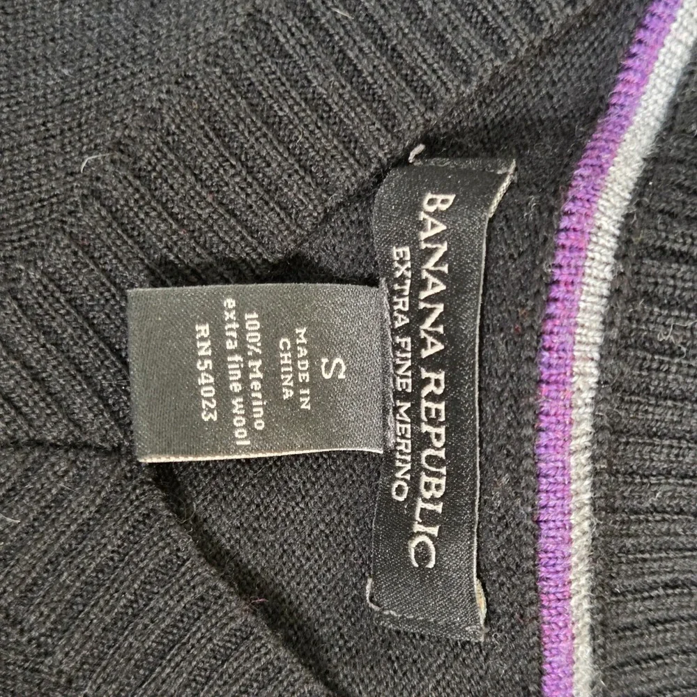 Banana Republic there small